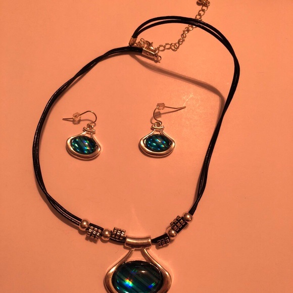 Qvc Necklace - Picture 3 of 4